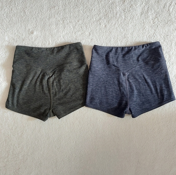 Bundle of Two VS Super Soft Topstitched Shorts - Picture 2 of 6